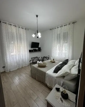 Casa Carolini Ла-Спеція