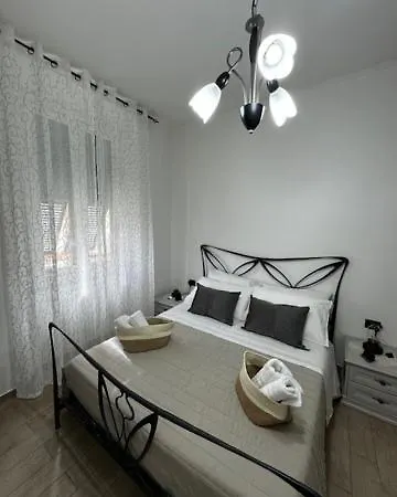 Casa Carolini Апартаменти Ла-Спеція