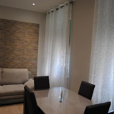 Casa Carolini Апартаменти Ла-Спеція